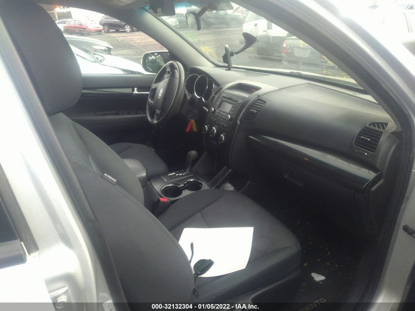 2013 KIA SORENTO LX 5XYKT4A29DG376767