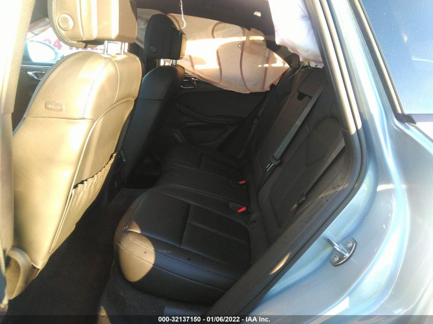 2020 PORSCHE MACAN WP1AA2A5XLLB09512