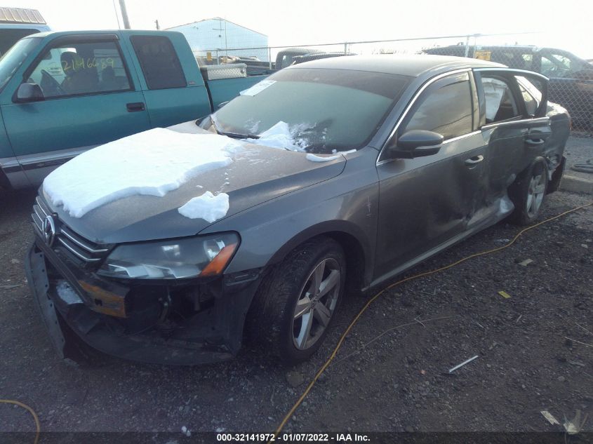 2014 VOLKSWAGEN PASSAT SE 1VWBS7A35EC082833