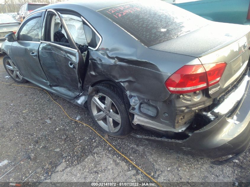 2014 VOLKSWAGEN PASSAT SE 1VWBS7A35EC082833