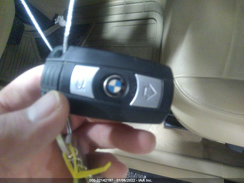 2013 BMW X1 XDRIVE28I WBAVL1C50DVR88767