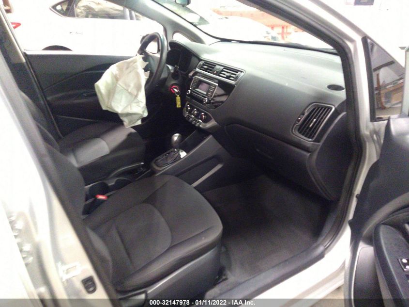 2017 KIA RIO 5-DOOR LX KNADM5A38H6035581
