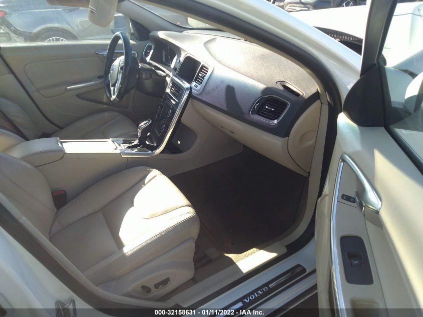 2014 VOLVO S60 T5 YV1612FS8E2289422