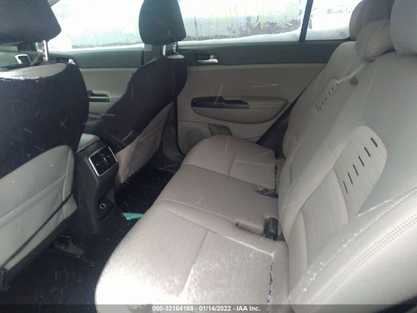 2018 KIA SPORTAGE LX KNDPMCAC4J7419040