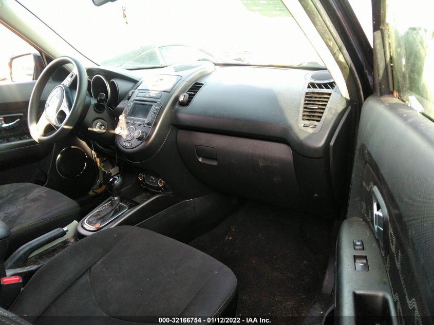 2013 KIA SOUL + KNDJT2A61D7485675