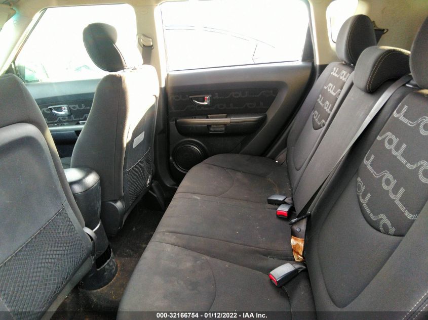 2013 KIA SOUL + KNDJT2A61D7485675