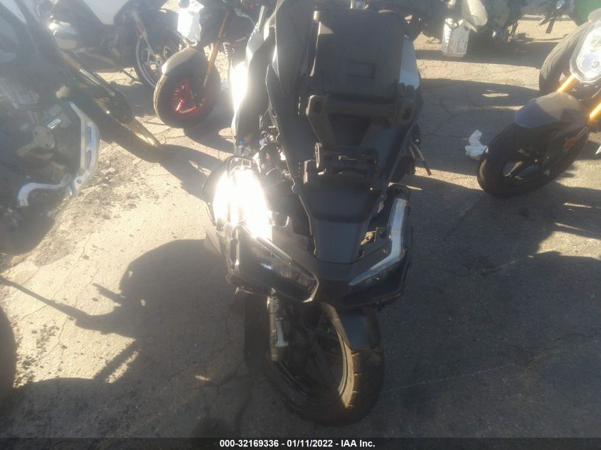 2021 HONDA ADV150 A MLHKF385XM5000277
