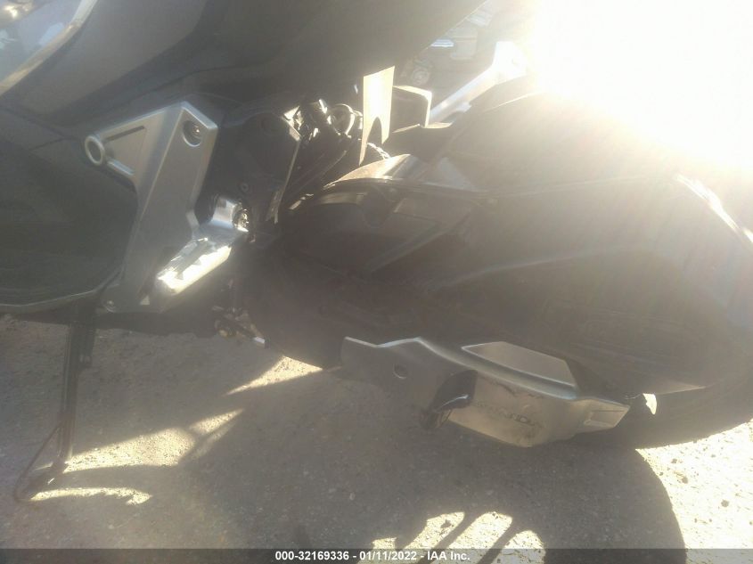 2021 HONDA ADV150 A MLHKF385XM5000277