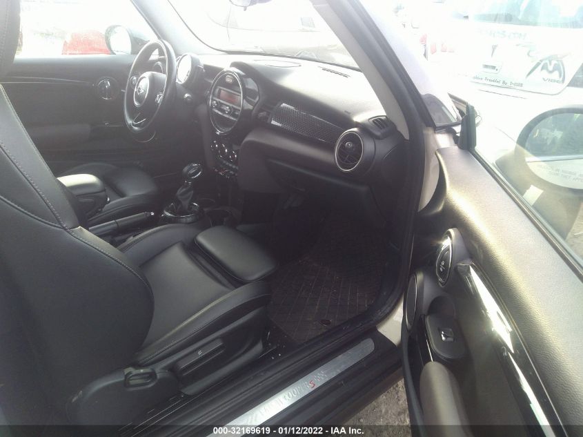 2015 MINI COOPER HARDTOP S WMWXP7C57F2A34735