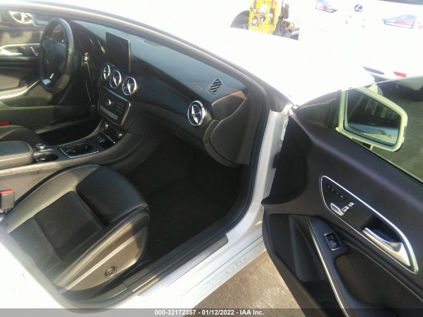 2019 MERCEDES-BENZ CLA CLA 250 WDDSJ4EB1KN716831