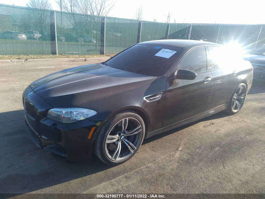 BMW M5 2013