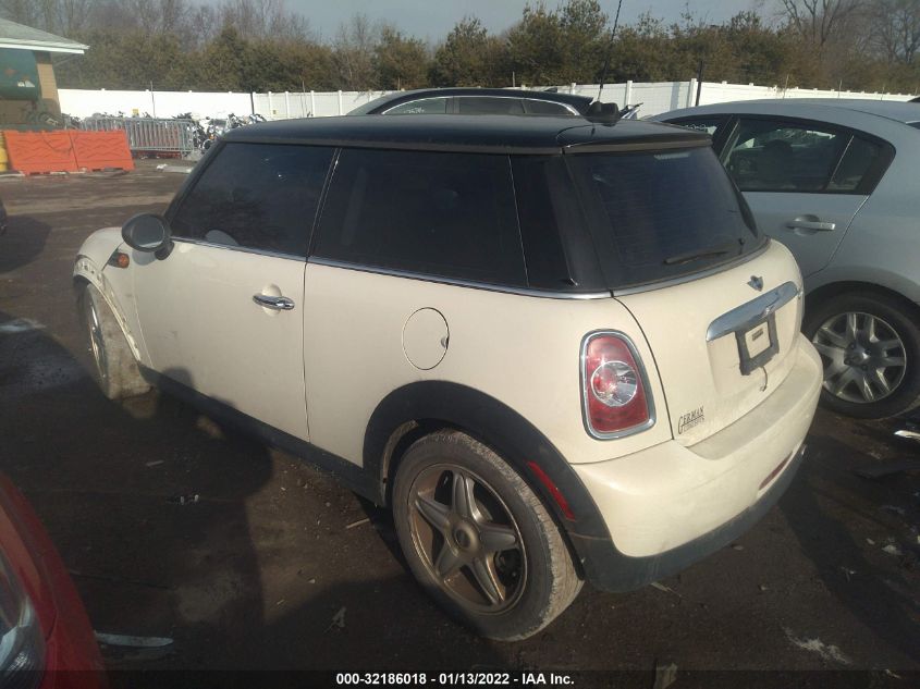 2013 MINI COOPER HARDTOP WMWSU3C59DT373531