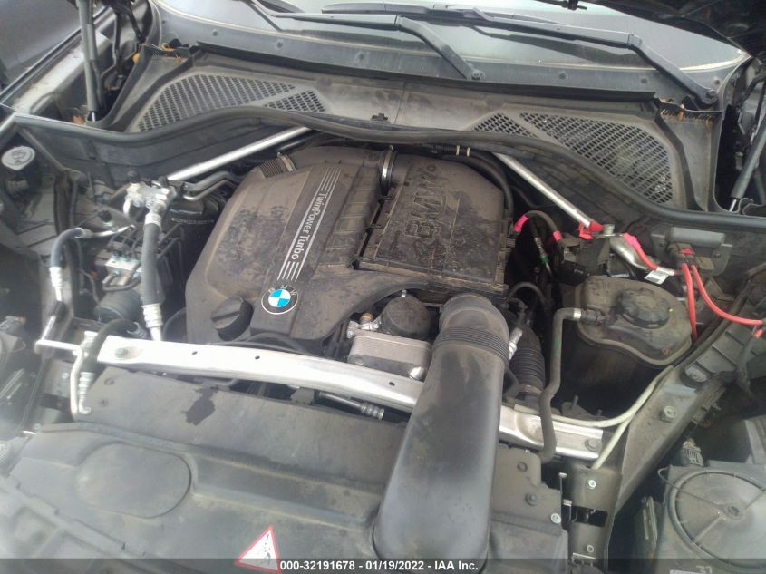 2014 BMW X5 SDRIVE35I 5UXKR2C57E0C01517