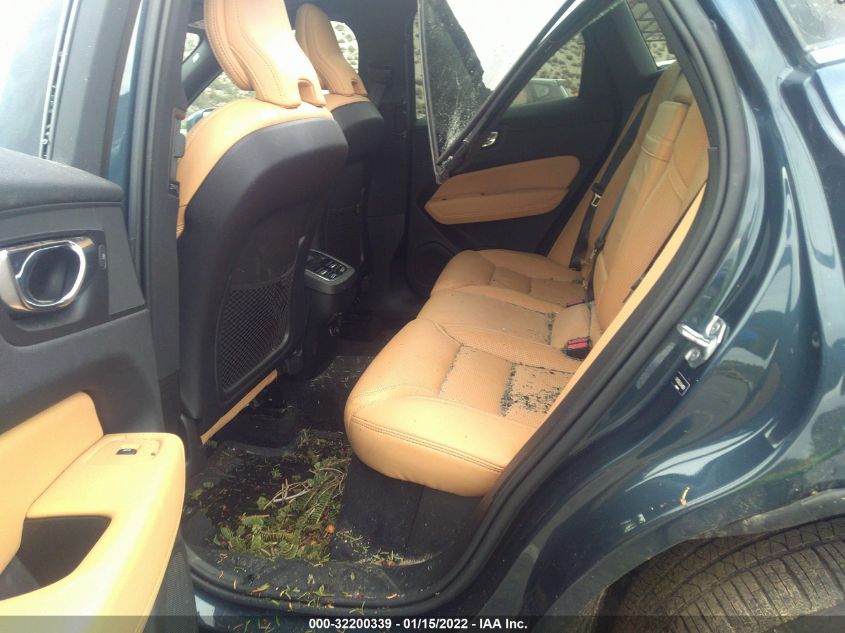 2020 VOLVO XC60 INSCRIPTION YV4102RL8L1441089