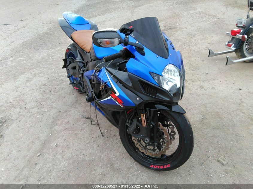 2007 SUZUKI GSX-R750 JS1GR7KA972107527