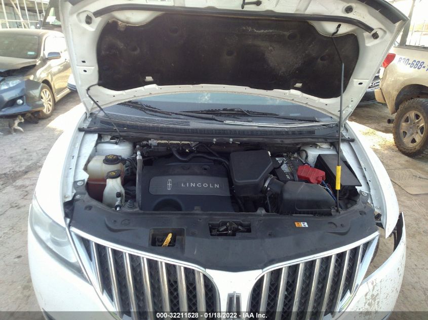 2013 LINCOLN MKX 2LMDJ6JK2DBL42376