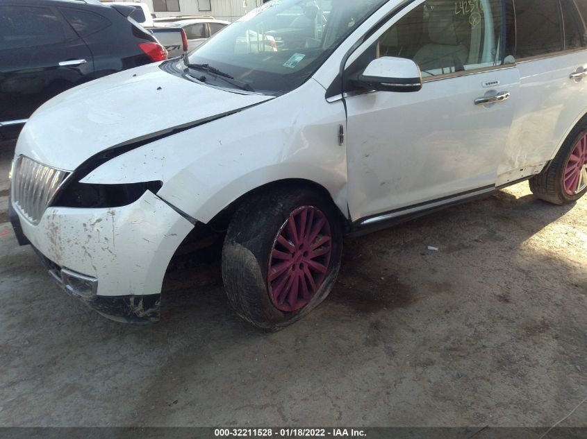 2013 LINCOLN MKX 2LMDJ6JK2DBL42376