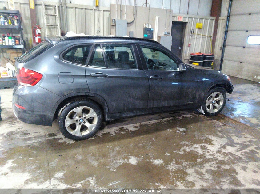 2014 BMW X1 VIN: WBAVM5C57EVV92468