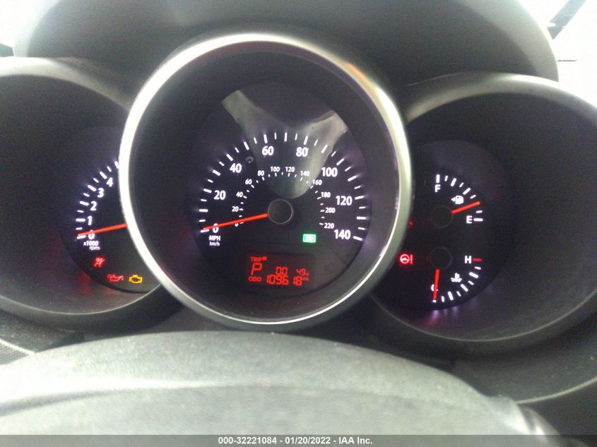 2013 KIA SOUL + KNDJT2A62D7485295