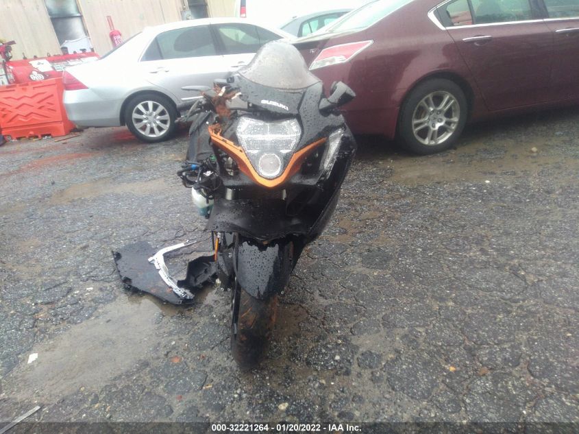 2022 SUZUKI GSX1300 RR JS1EJ11B1N7102117