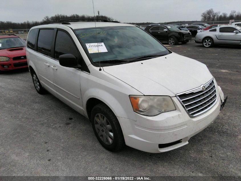 2010 CHRYSLER TOWN & COUNTRY LX #3035080647