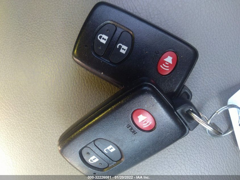2013 TOYOTA RAV4 EV 2T3YL4DV5DW002089
