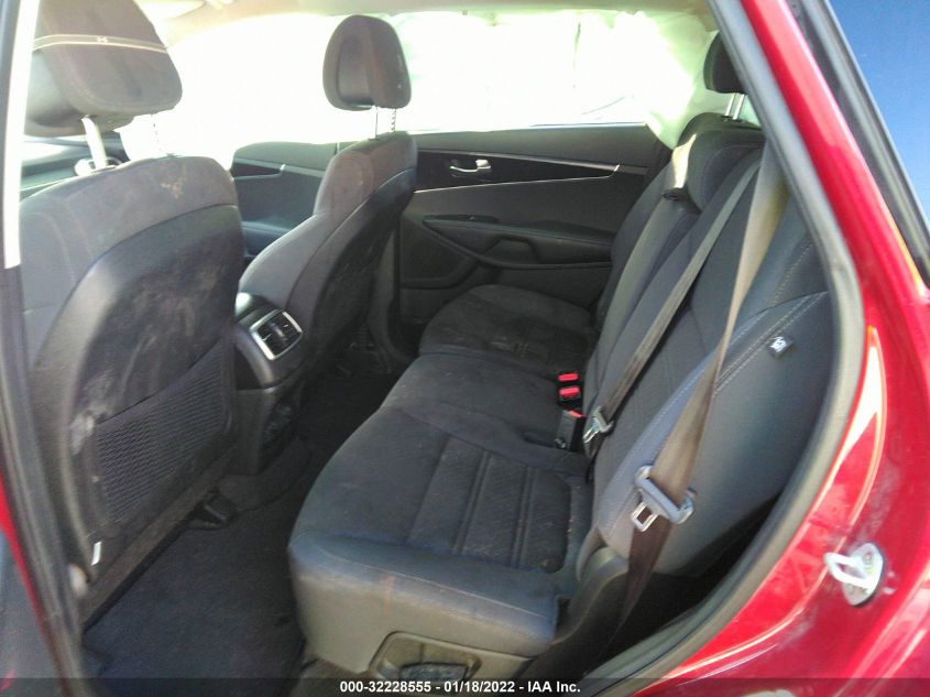 2016 KIA SORENTO LX 5XYPGDA36GG165503