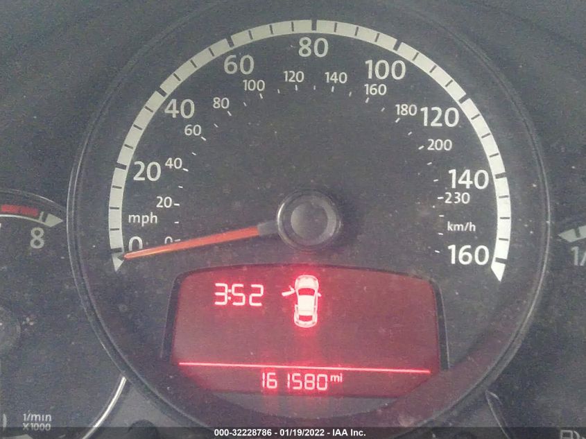 2013 VOLKSWAGEN BEETLE COUPE 2.5L ENTRY 3VWFP7AT4DM643880