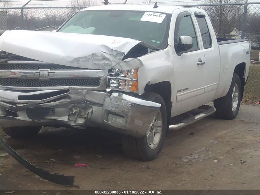 2013 CHEVROLET SILVERADO 1500 LT 1GCRKSE74DZ194021