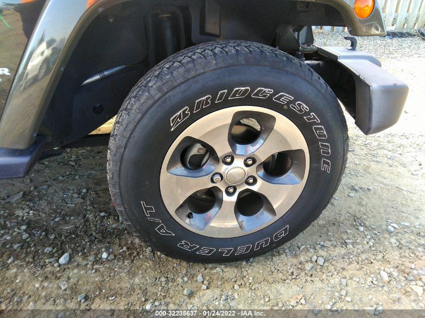 2016 JEEP WRANGLER UNLIMITED SAHARA 1C4BJWEGXGL142833