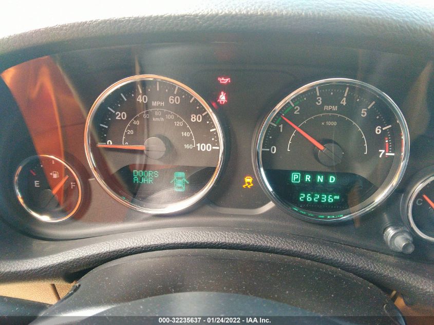 2016 JEEP WRANGLER UNLIMITED SAHARA 1C4BJWEGXGL142833