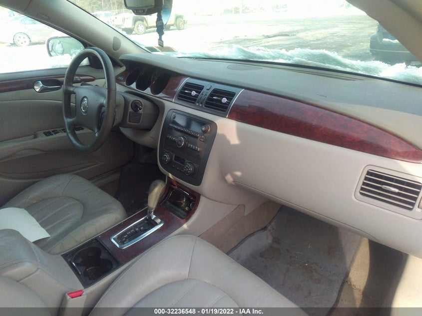 Buick Lucerne 2010