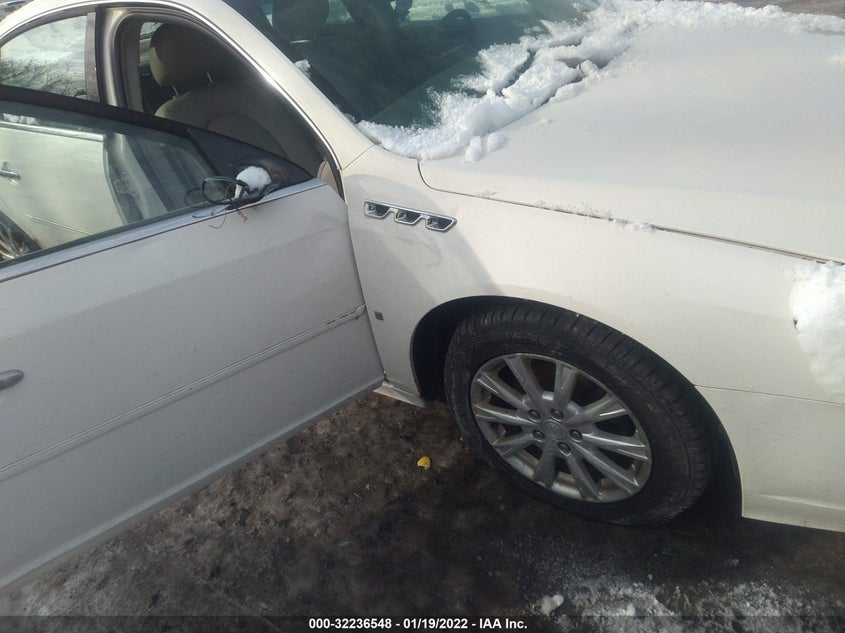 Buick Lucerne 2010
