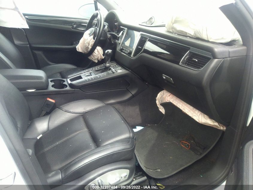 2018 PORSCHE MACAN WP1AA2A57JLB22991