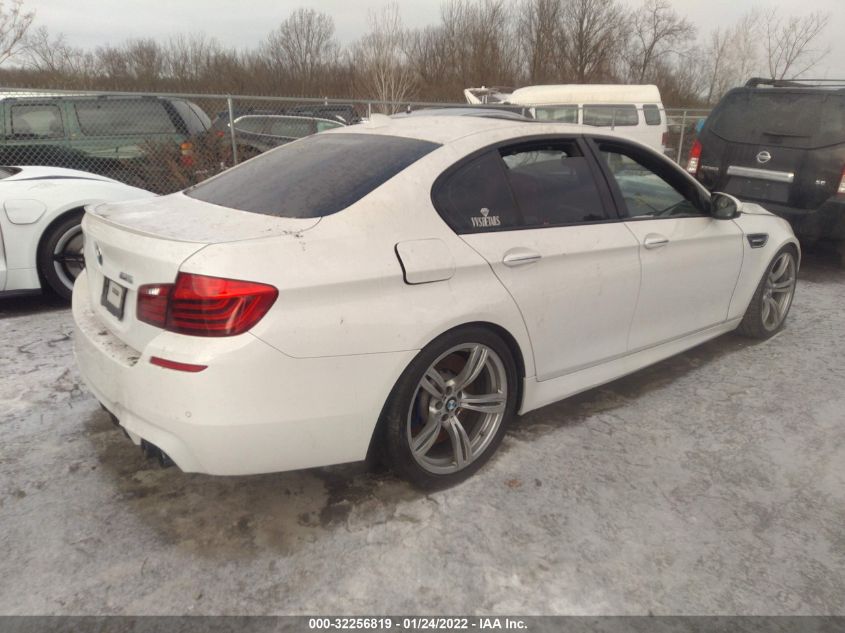 2015 BMW M5 WBSFV9C51FD595183