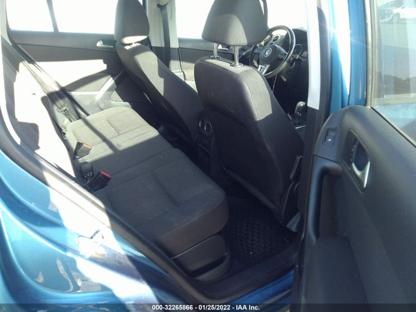 2017 VOLKSWAGEN TIGUAN S WVGBV7AX2HK042146