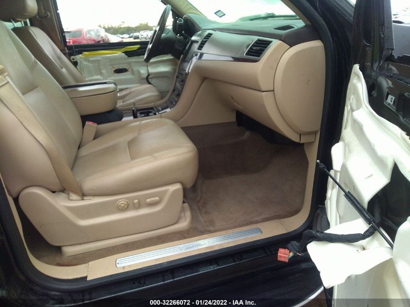 2013 CADILLAC ESCALADE LUXURY 1GYS3BEF0DR211347