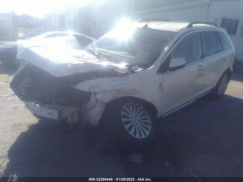 2013 LINCOLN MKX 2LMDJ6JK1DBL24208