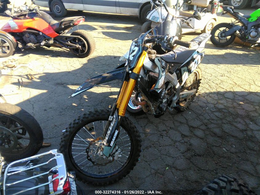 2019 SUZUKI RM-Z250 JS1EC11C6K7100670