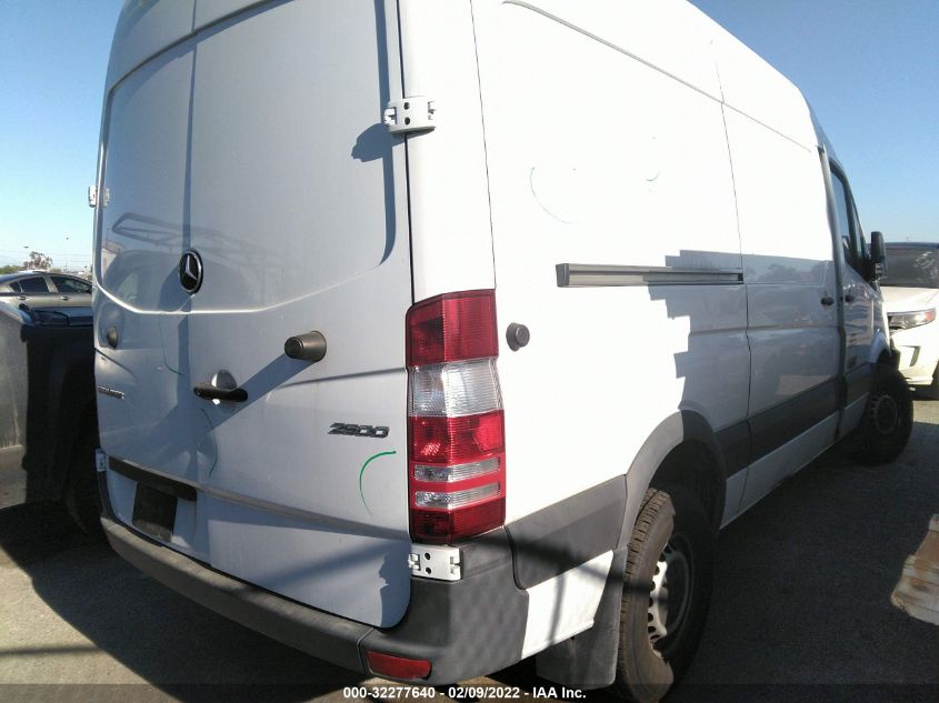 2017 MERCEDES-BENZ SPRINTER CARGO VAN WD3PE7CD2HP554922