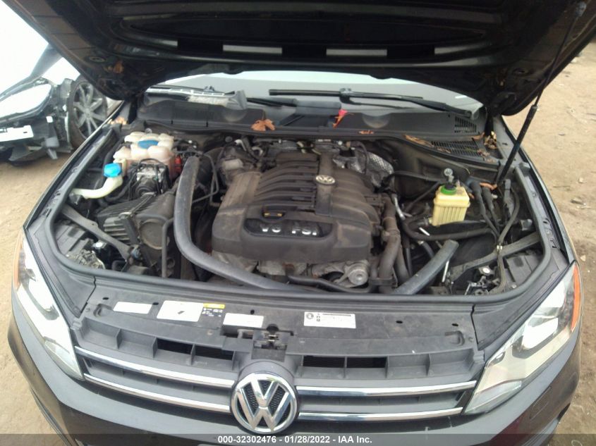 2014 VOLKSWAGEN TOUAREG SPORT W/NAV WVGEF9BP2ED010429