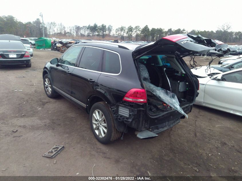 2014 VOLKSWAGEN TOUAREG SPORT W/NAV WVGEF9BP2ED010429