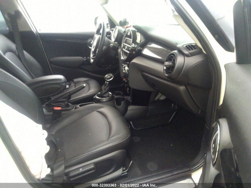 2015 MINI COOPER HARDTOP 4 DOOR WMWXS5C5XFT832544