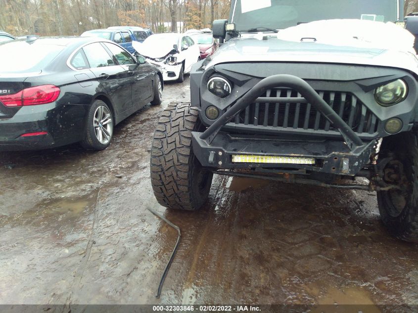 2013 JEEP WRANGLER UNLIMITED SAHARA 1C4BJWEG9DL595269