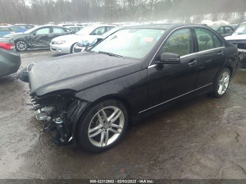 2014 MERCEDES-BENZ C-CLASS C 300 WDDGF8AB8ER310143