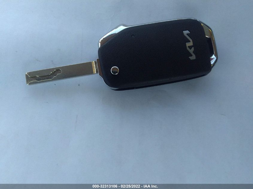 2022 KIA K5 LX 5XXG24J24NG083843