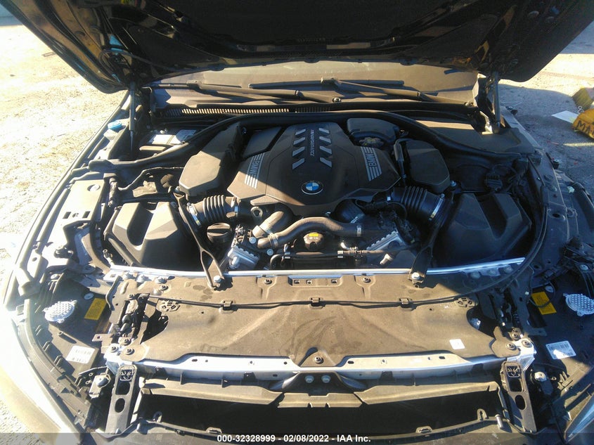 Auction sale of the 2021 BMW 8 SERIES , vin: WBAGV8C01MCF60527, lot number: 32328999