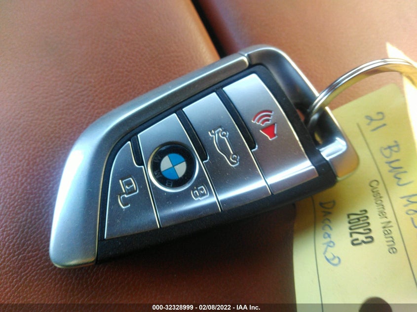 Auction sale of the 2021 BMW 8 SERIES , vin: WBAGV8C01MCF60527, lot number: 32328999