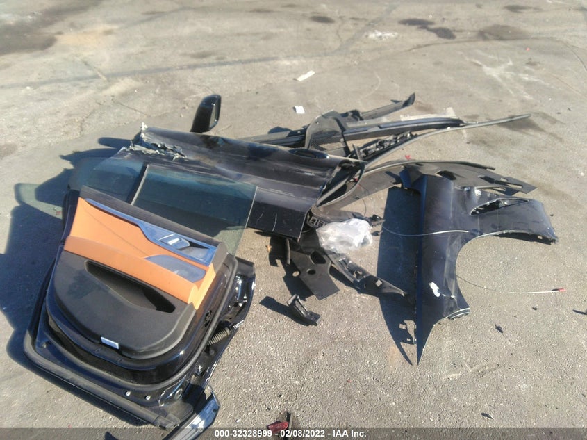 Auction sale of the 2021 BMW 8 SERIES , vin: WBAGV8C01MCF60527, lot number: 32328999