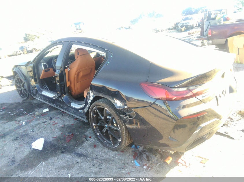 Auction sale of the 2021 BMW 8 SERIES , vin: WBAGV8C01MCF60527, lot number: 32328999